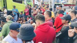 Protes TBB, Puluhan Sopir Truk Kembali Blokade Pelabuhan Gilimanuk