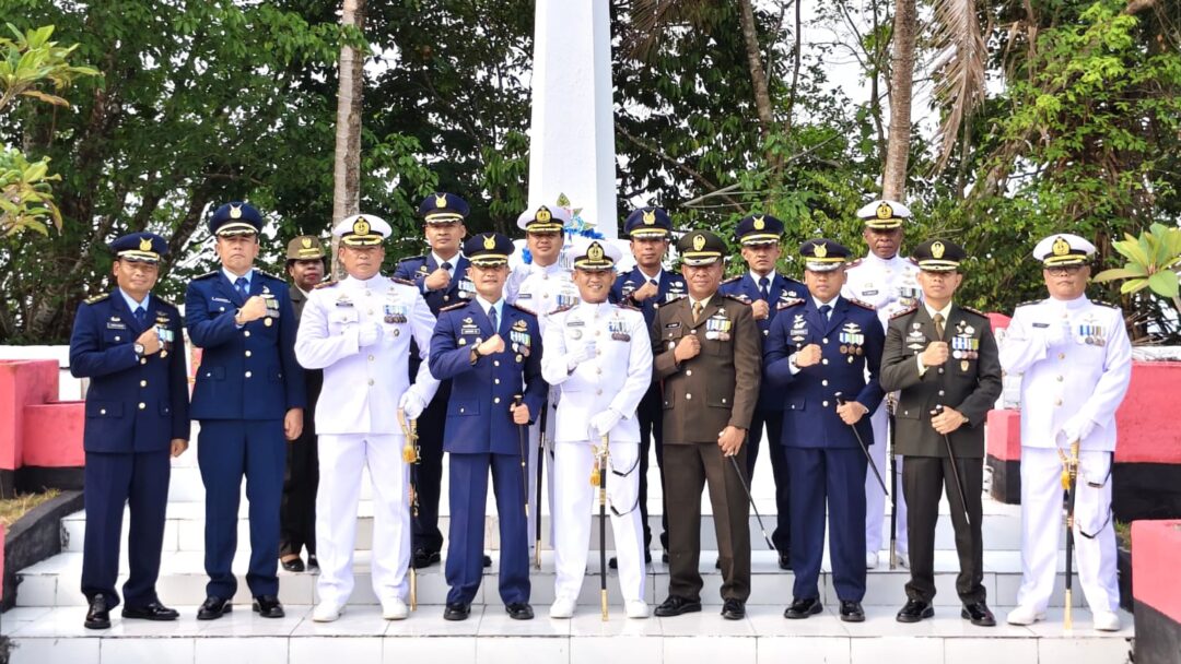 Dandim 1708/BN Hadiri Ziarah Nasional HUT Ke-81 TNI di TMP Cenderawasih Biak