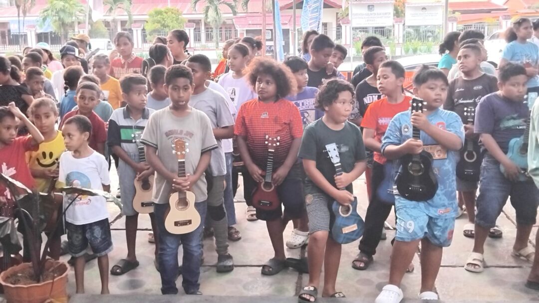 Latihan Rekor MURI Ukelele “Biak Numfor Bernyanyi” Digelar di Taman Ko Pi Sini Saja