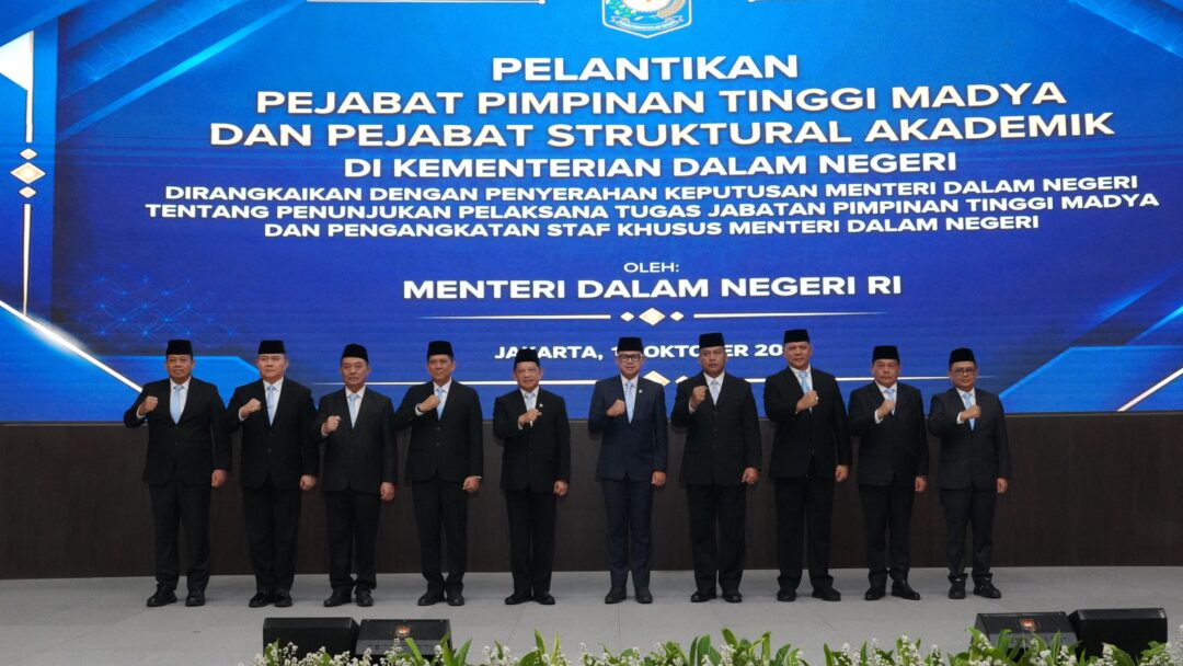 Lantik Pejabat Eselon I dan Staf Khusus, Mendagri Tekankan Loyalitas, Integritas, dan Kinerja