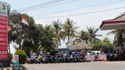 Bensin di Jembrana Langka: 14 SPBU Kosong, Warga Dorong Motor Cari Eceran