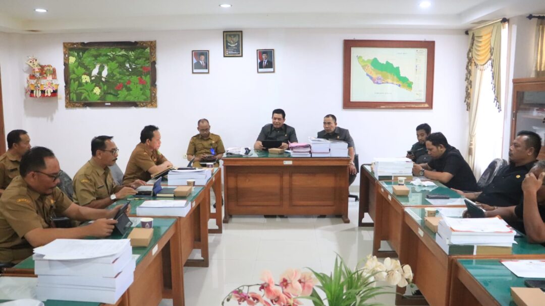 Komisi III DPRD Jembrana Gelar Rapat Kerja Bahas Dua Konsep Ranperda Cagar Budaya