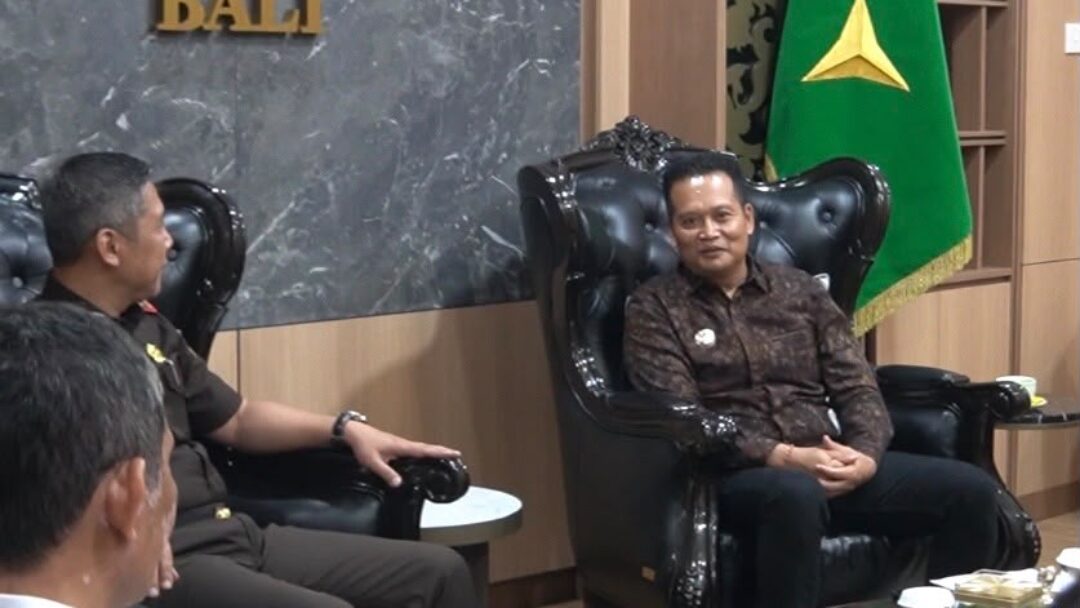 Bertemu Kajati Bali, Bupati Kembang Perkuat Sinergi Penegakan Hukum
